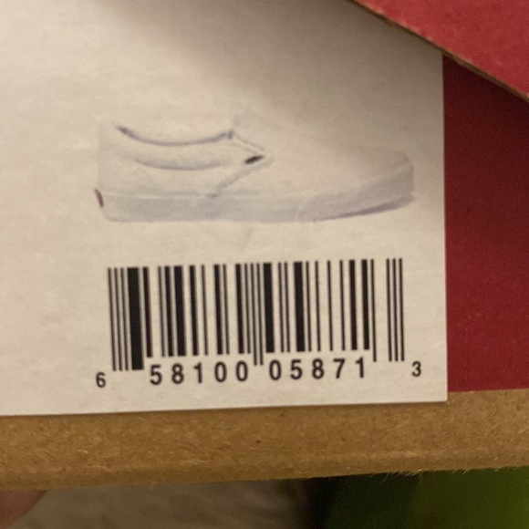 Size 6 slip on vans - Picture 4 of 4